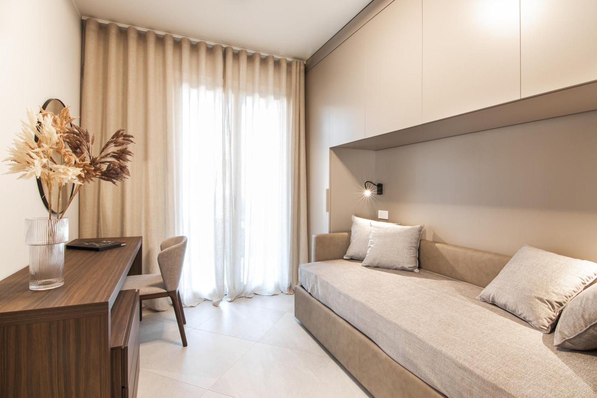 Lago Dorato Luxury Apartments & Villa - Lake Como View 콜리코 외부 사진